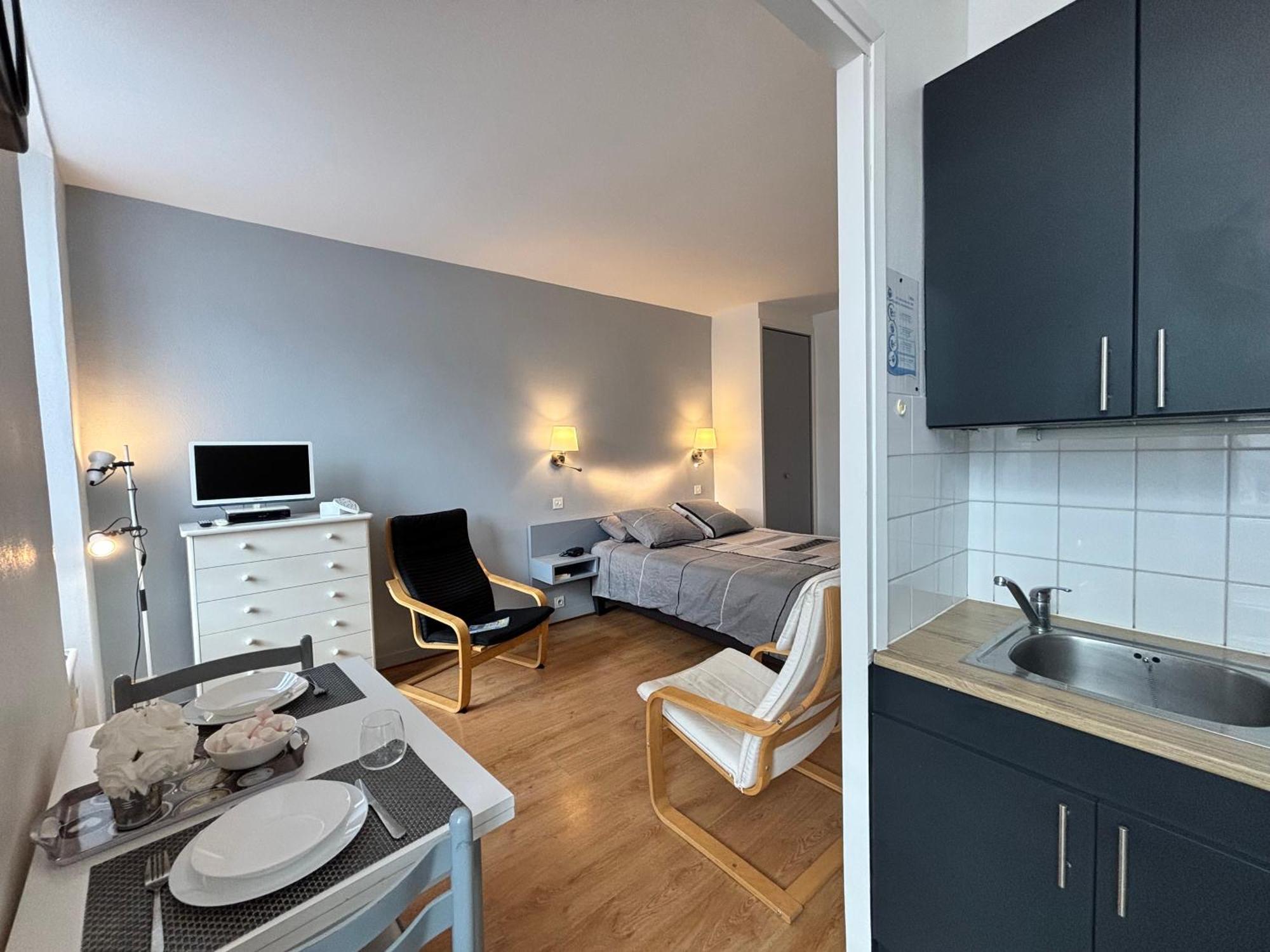 Le Sancy - Studio - 1 Lit - 2 Pers - Clim Châtel-Guyon Zewnętrze zdjęcie