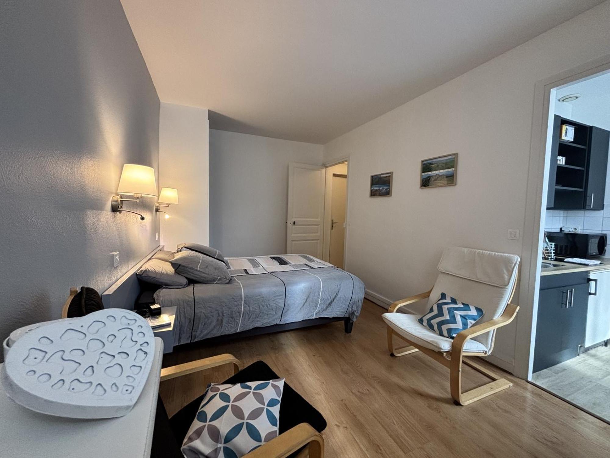 Le Sancy - Studio - 1 Lit - 2 Pers - Clim Châtel-Guyon Zewnętrze zdjęcie